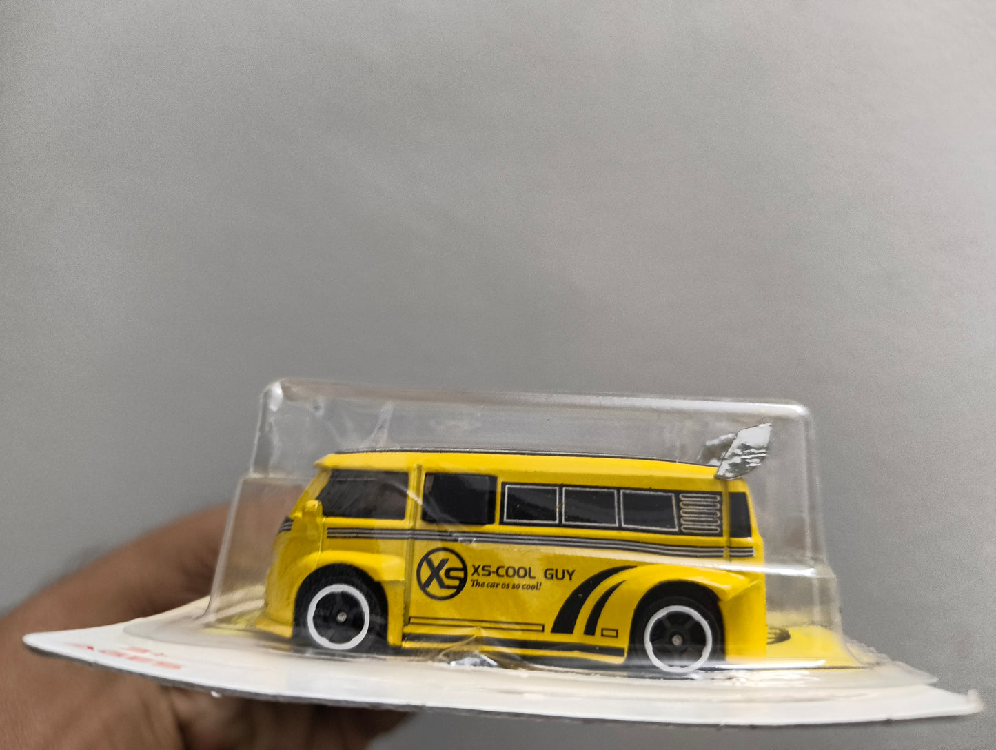 Papami Volkswagen Kombi 1:64 scale.