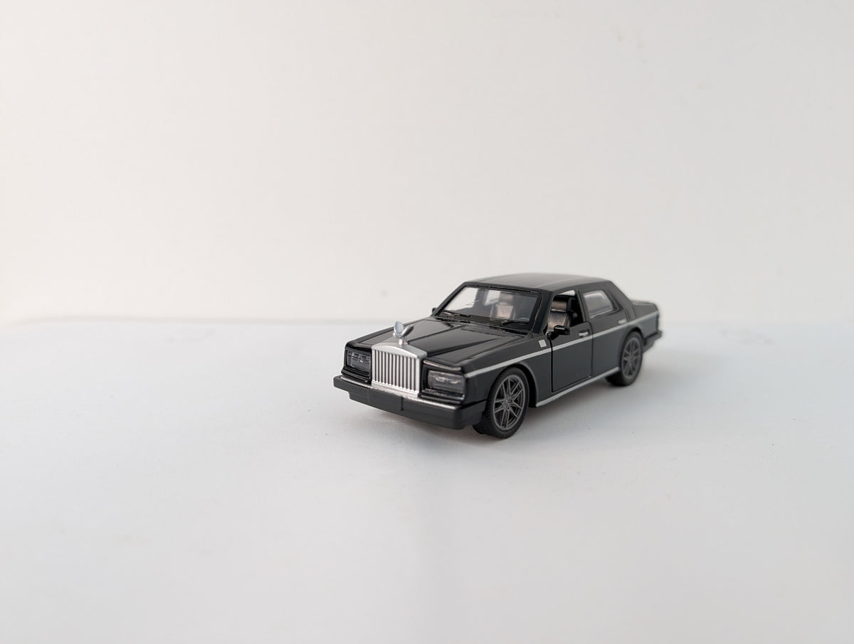 Rolls Royce Phantom diecast model.