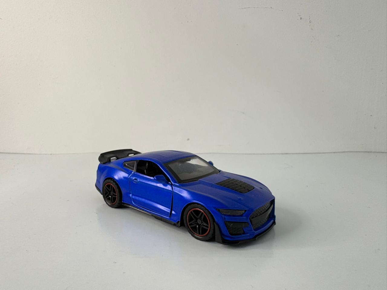 Ford Mustang Shelby GT500 1:43 scale.