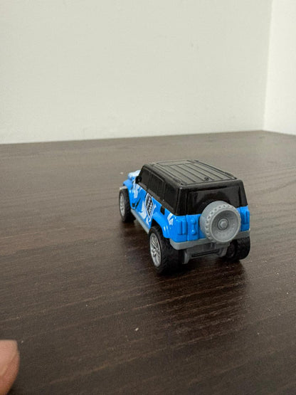 Metal 1:64 scale Jeep model
