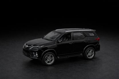 Toyota fortuner metal Diecast cast model 1:32 scale