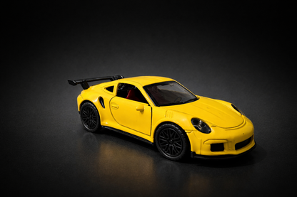 Porsche 911 GT3 RS 1:36 scale model.