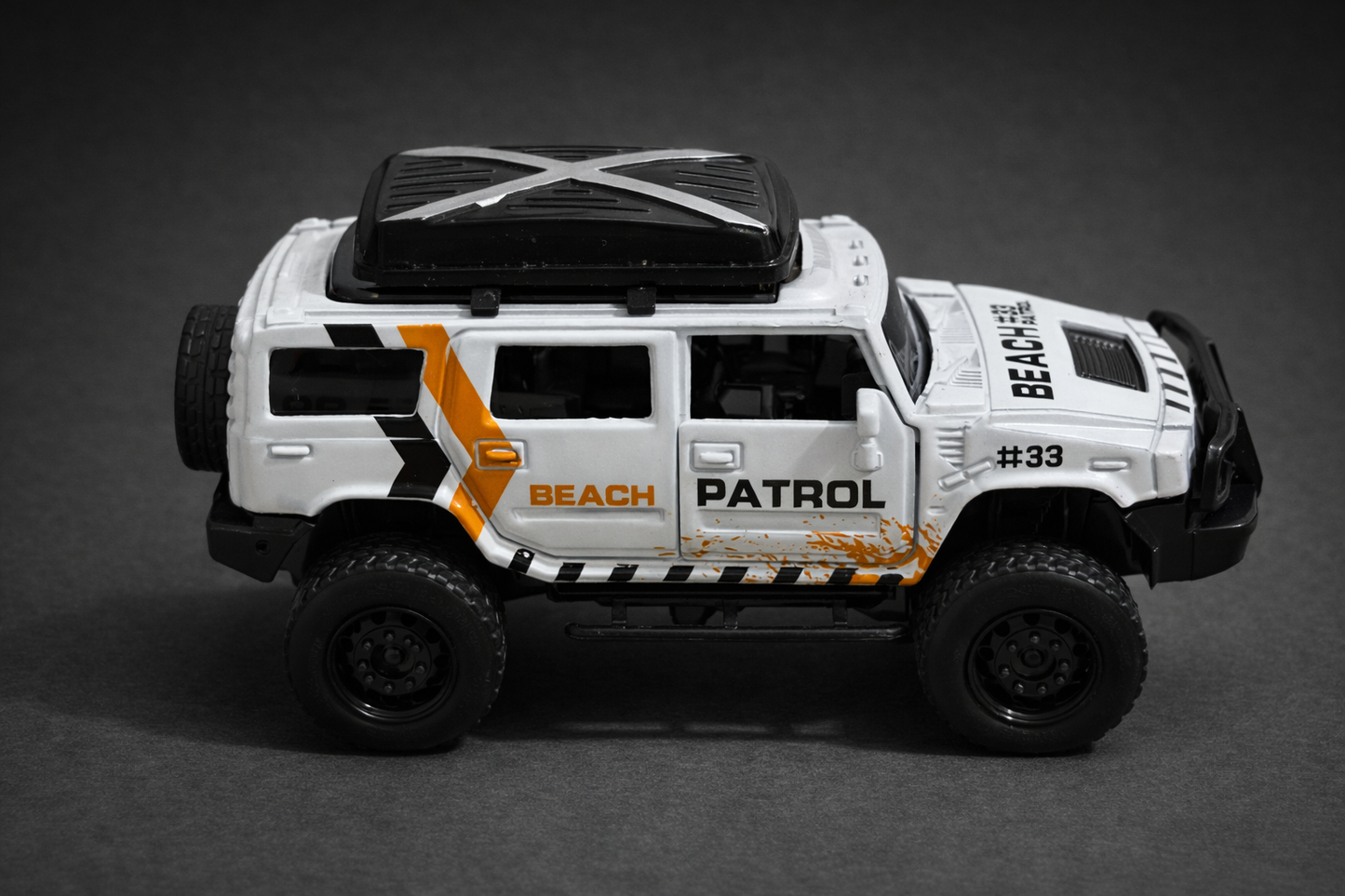 Hummer H2 "Beach Patrol" diecast car model 1:36 scale.