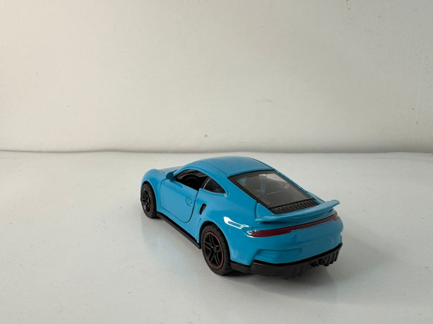 Combo-Audi R8+Porsche 911 GT3 1:43 scale.
