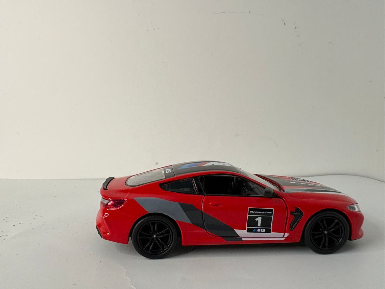 Kinsmart 1:38 scale BMW M8 Competition Coupe.