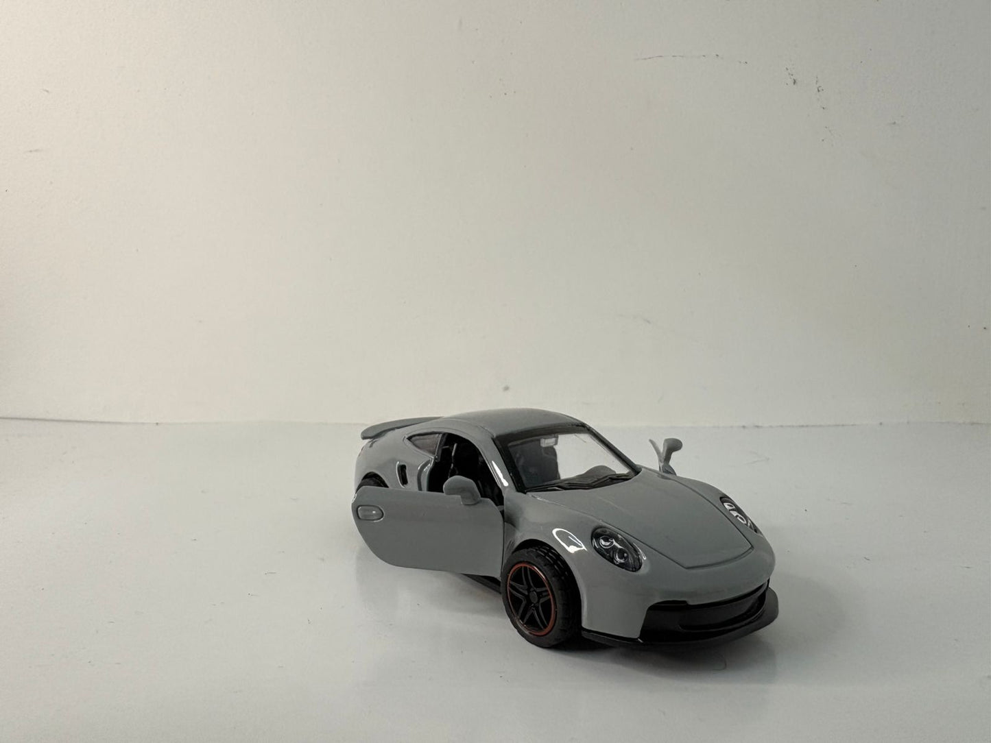 Combo- Mustang Shelby GT500+Porsche 911 GT3 1:43 scale.