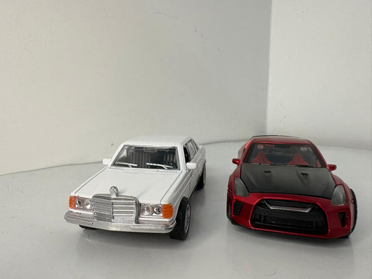 Combo-1:36 scale Nissan GT-R + Mercedes-Benz W123.