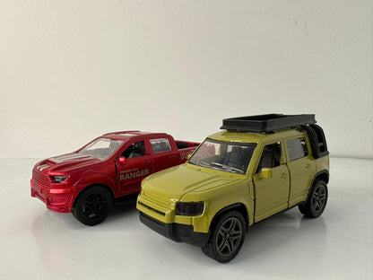 Combo-1:36 scale Defender+Ford Ranger.