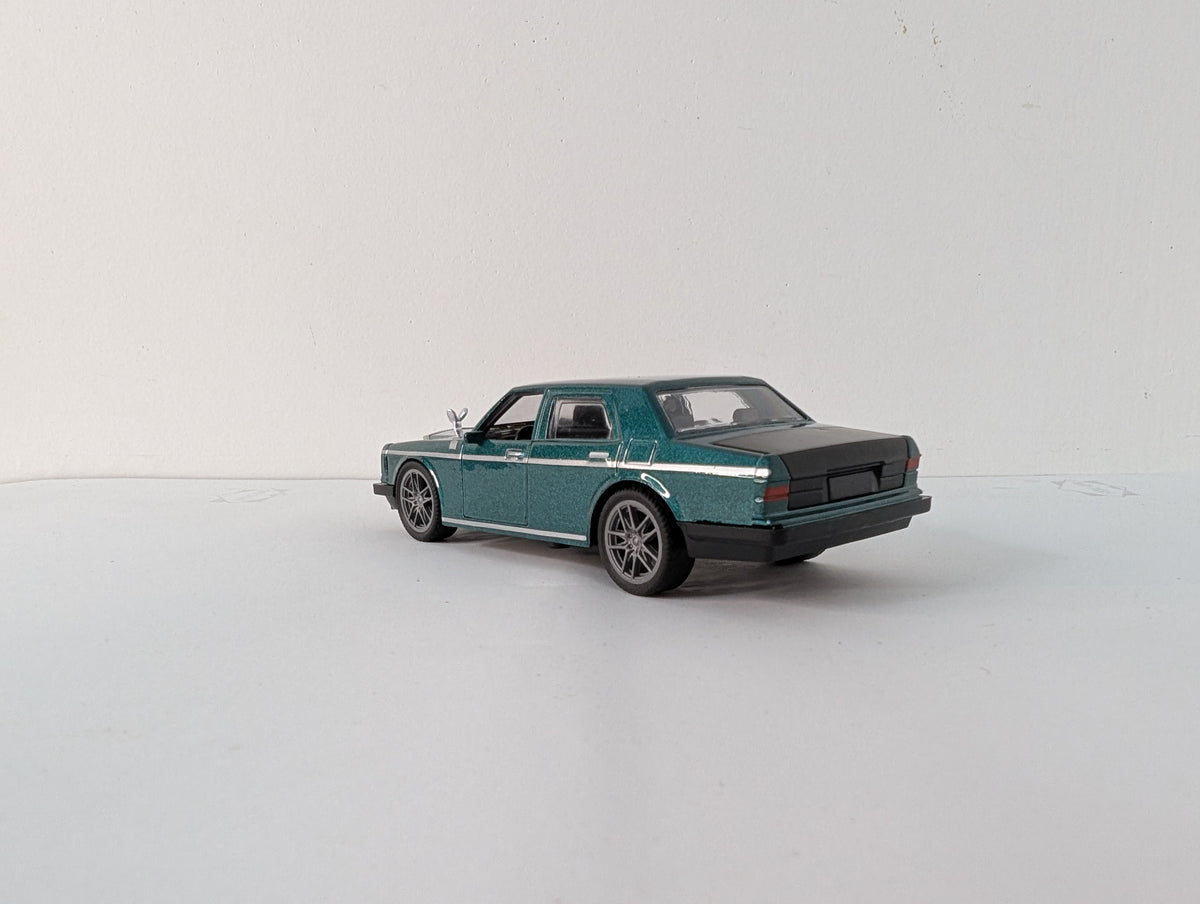 Rolls Royce Phantom diecast model.