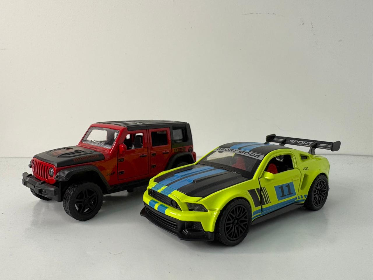 Combo- 1:36 scale Jeep Wrangler Rubicon+Ford Mustang GT.