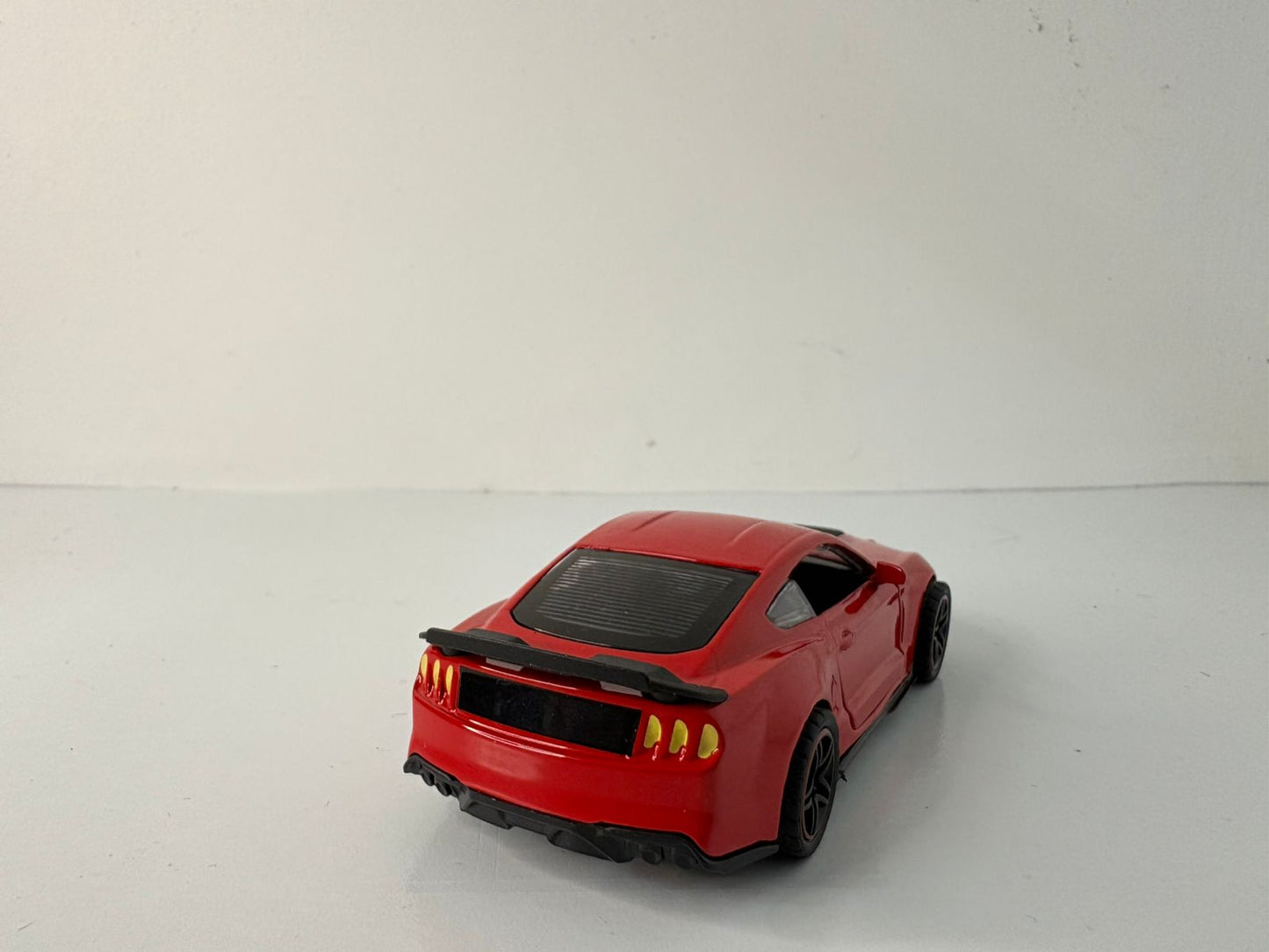 Ford Mustang Shelby GT500 1:43 scale.