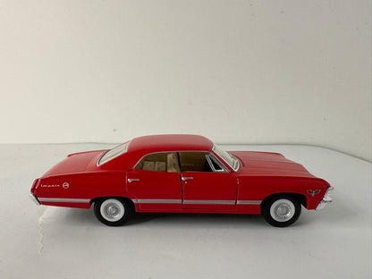 Kinsmart-1967 Chevrolet Impala 1:43 scale.