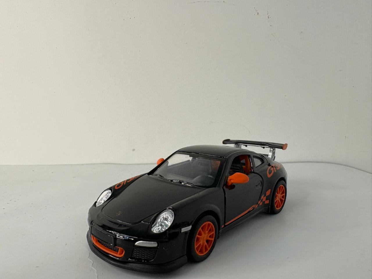 Kinsmart Porsche 911 GT3 RS