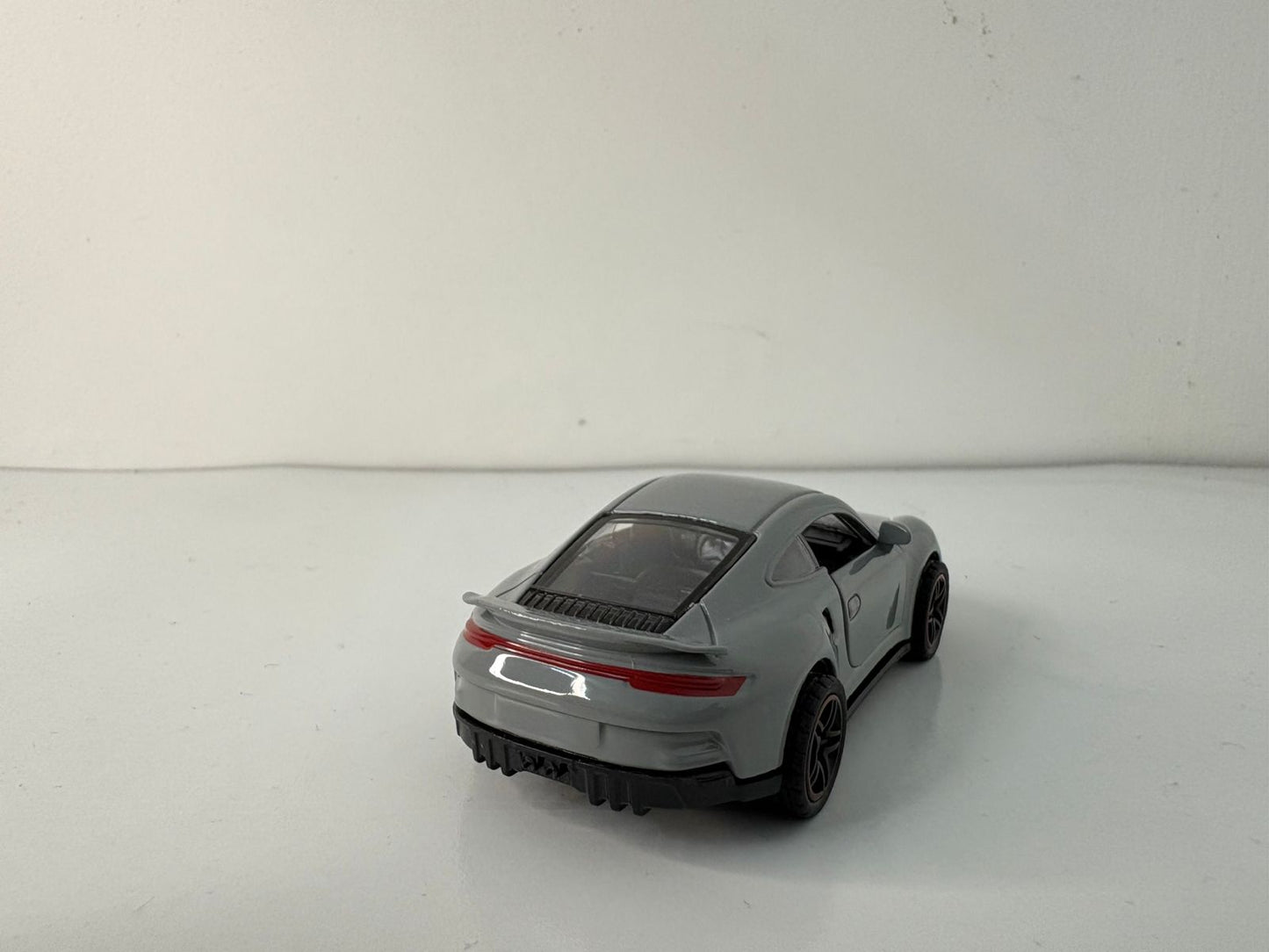 Combo- Mustang Shelby GT500+Porsche 911 GT3 1:43 scale.