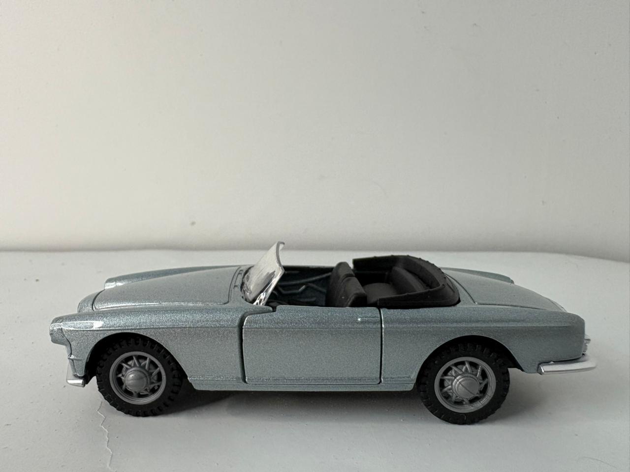 1956 BMW 503 Cabriolet.