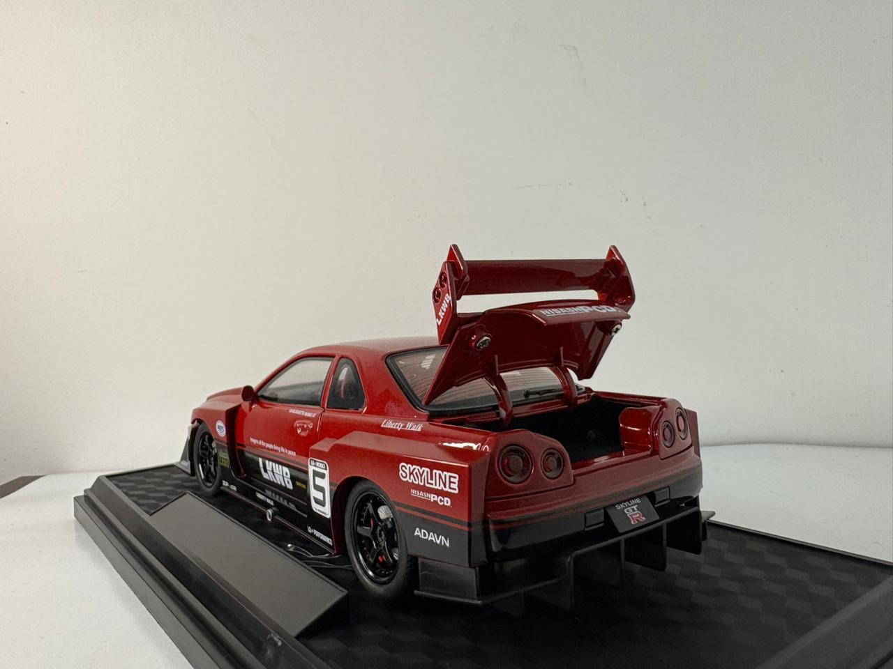 Nissan LB-ER34 Super Silhouette Skyline. 1:24 scale.