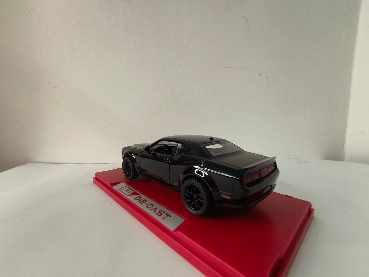 Dodge 1:32 scale model