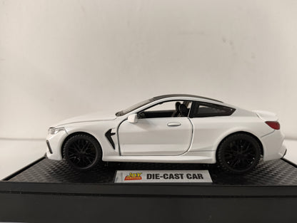 Bmw M8 1:32 scale model