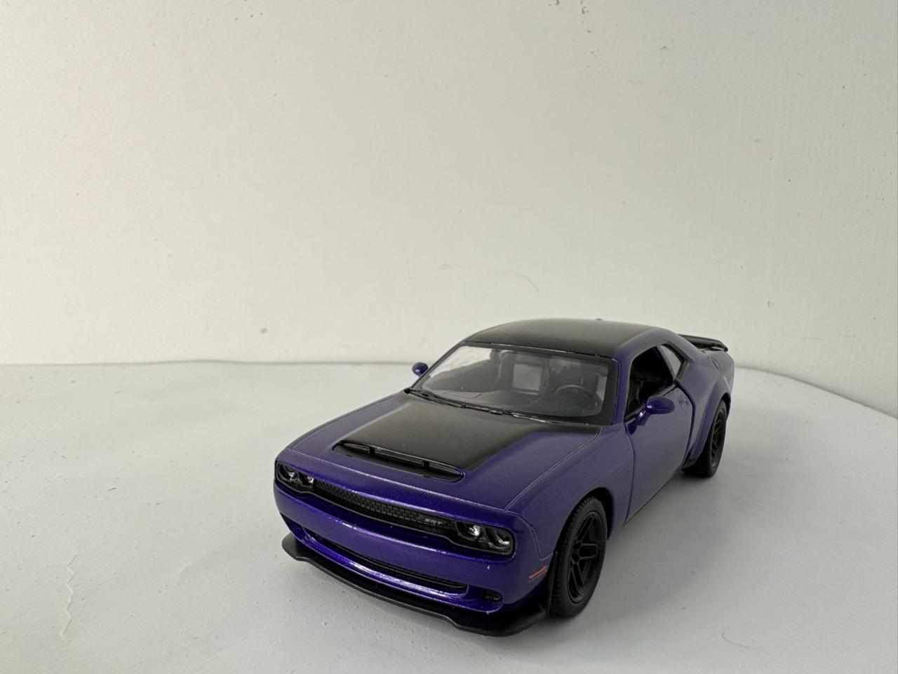 Kinsmart 1:40 scale 2023 Dodge Challenger SRT Demon 170.