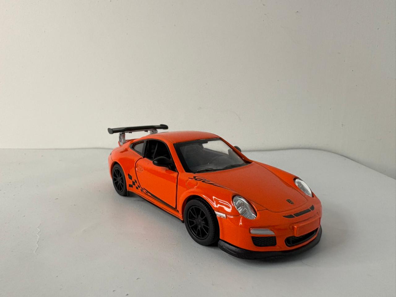 Kinsmart Porsche 911 GT3 RS