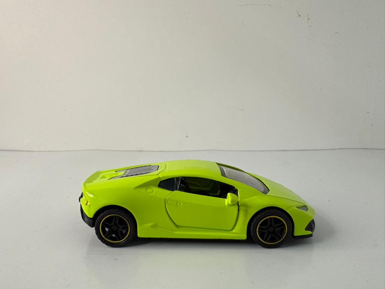 Combo- Mustang Shelby GT500+ Lamborghini 1:43 scale.