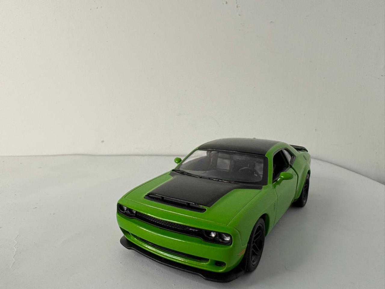 Kinsmart 1:40 scale 2023 Dodge Challenger SRT Demon 170.