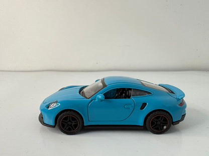 Porsche 911 GT3 1:43 scale model.